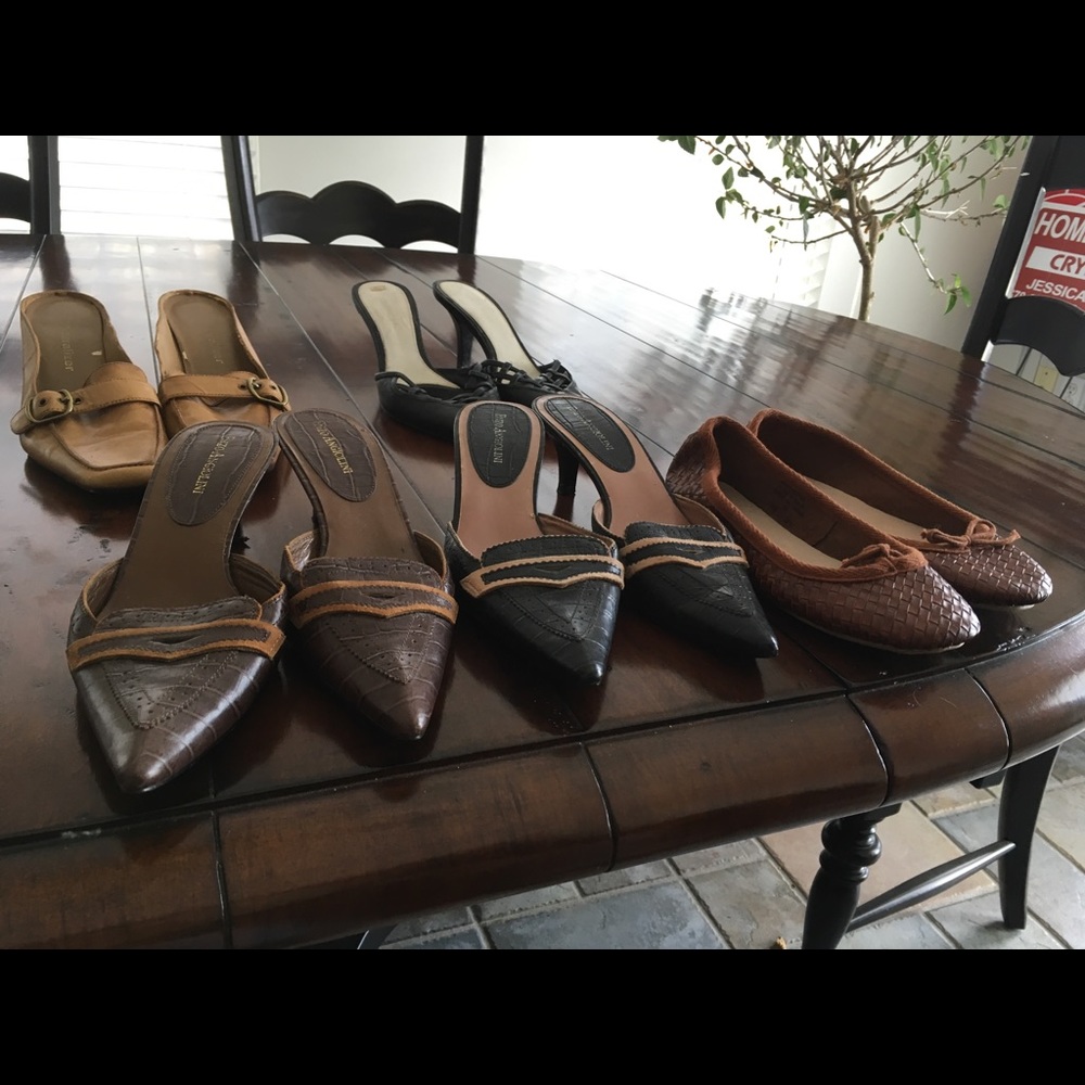 🔴SOLD FIVE Pairs of Shoes